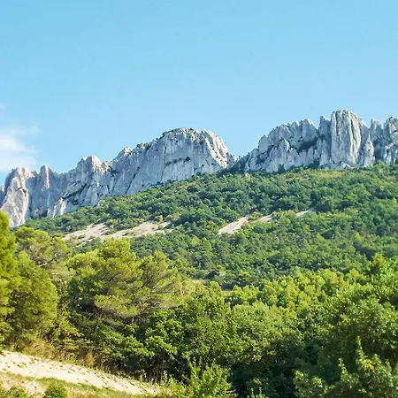 In Hébergement de vacances Taulignan